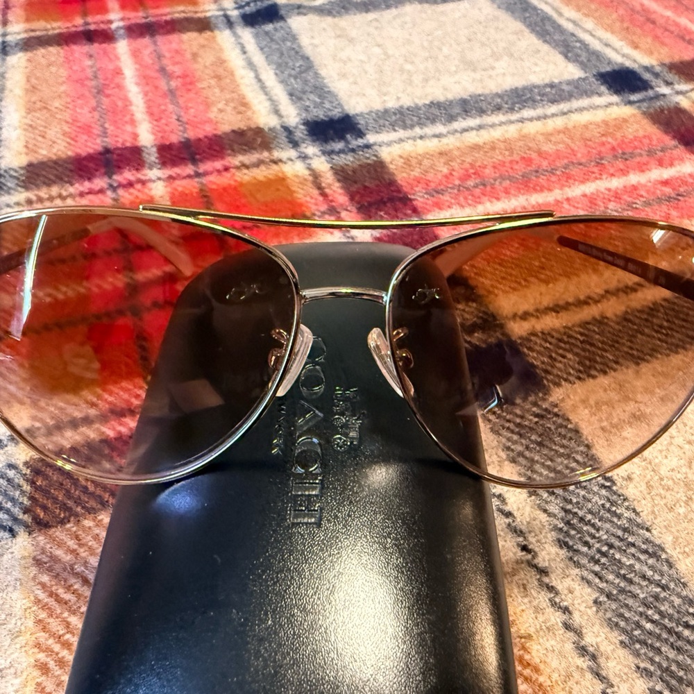 Coach Gold Aviator Sunglasses L1085 Shiny Rose Gold